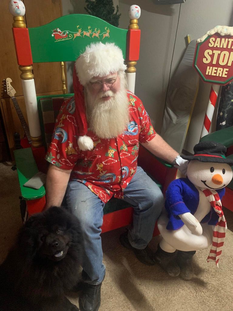 New lightweight two piece Santa chair